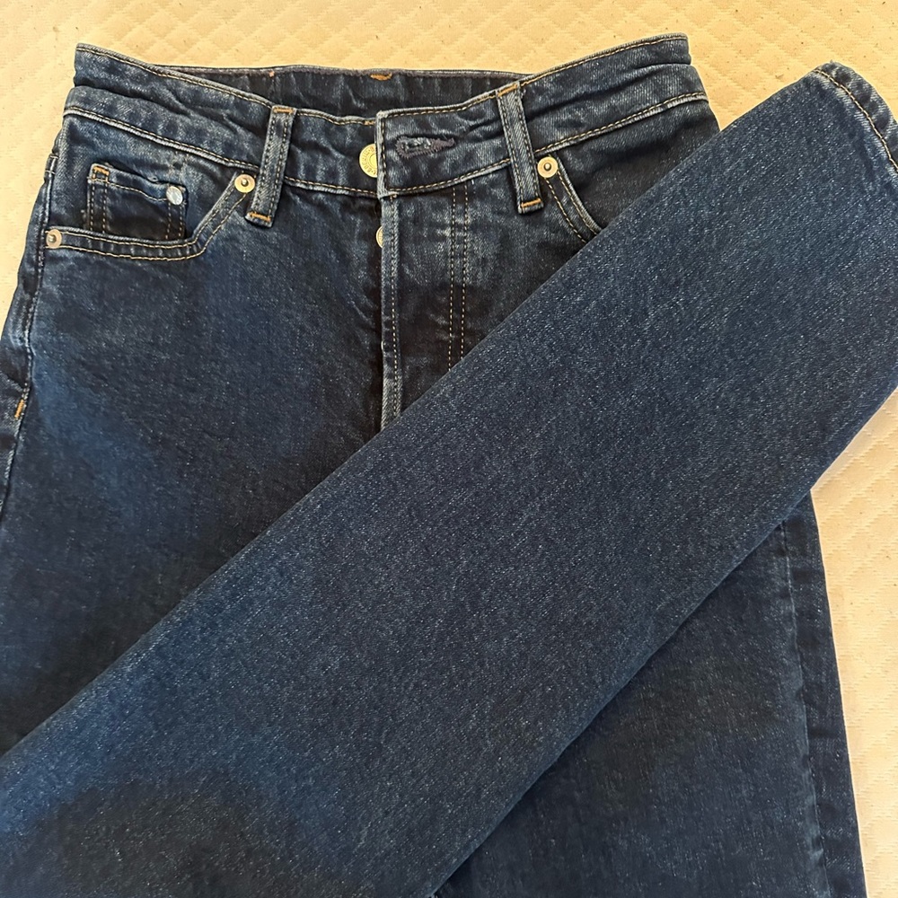 H&M Ultra High Waist Mom Jeans Dark Blue